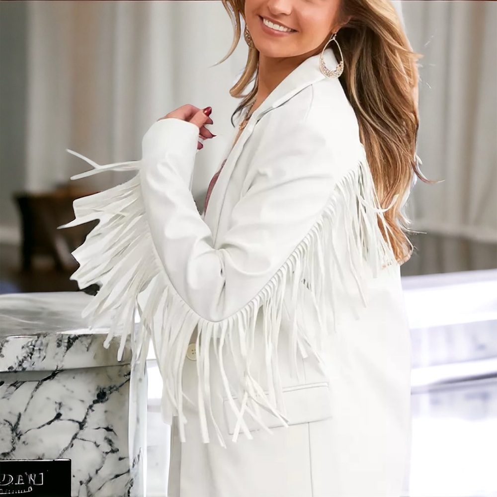 NWT Faux Leather Fringe Blazer
WILLOW & ROOT WHITE SMALL Bachelorette NASHVILLE